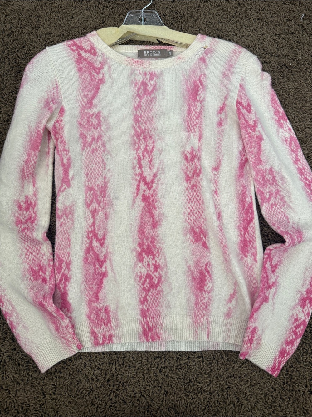 BRODIE cashmere Pink & White Patterned Crewneck Sweater